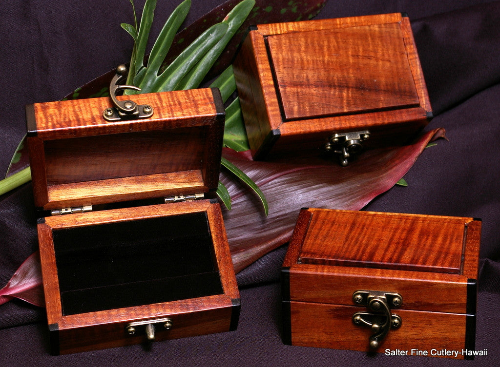 Mini keepsake boxes with interior black velvet lined sections to hold pocket knives